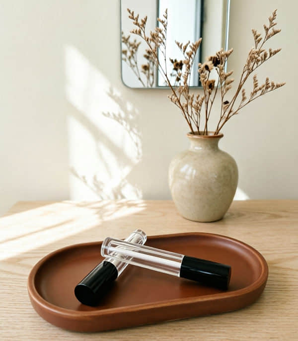 Custom Unique Eco-friendly Plastic Lipgloss Tubes Container Manufacturer with Competitive Price